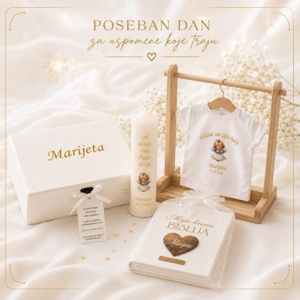 Personalizirani premium set za krštenje s Biblijom, krsnom svijećom i košuljicom s imenom Marijeta i datumom.