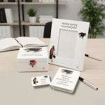 set poklona za diplomu s okvirom za sliku, kutijom uspomena i notesom s motivacijskim porukama