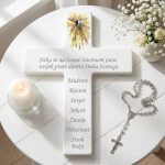 Križ za krizmu s darovima Duha Svetoga – personalizirani ručni rad