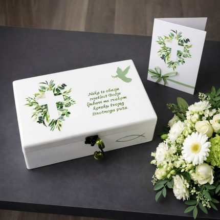 Kutija uspomena za krizmu s rukom pisanim tekstom, bijela drvena kutija s inspirativnim citatom