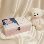 personalizirana kutija uspomena s fotografijom djeteta i imenom