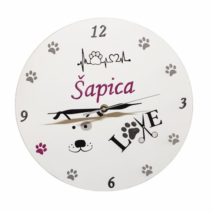 Personalizirani sat je poklon za vlasnike pasa. Sat je ručni rad, nosi rukom pisan i pomno odabran citat baš za osobu kojoj darujete