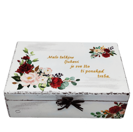 Personalizirana Kutija uspomena poklon je za rođendan. Kutija je ručni rad, nosi rukom pisan i pomno odabran citat baš za osobu kojoj darujete