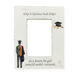 Personalizirani okvir za fotografije savršena je uspomena na dan diplomiranja.