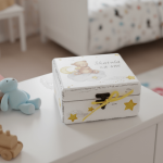 Personalizirana kutija uspomena za dječju sobu s motivom medvjedića i zvjezdicama