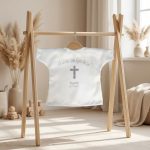 Personalizirana satenska krsna košuljica – Motiv SREBRNI Križ