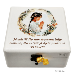 Personalizirane kutije uspomena za prvu pričest s motivima anđela i rukom pisanim tekstom – poklon koji čuva svete uspomene.