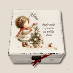 Božićna kutija uspomena s imenom Alma i djevojčicom uz božićno drvce – personalizirani poklon, ručni rad.