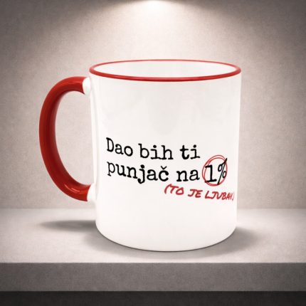 Bijela šalica s crvenom ručkom i natpisom Dao bih ti punjač na 1% to je ljubavni poklon za Valentinovo.