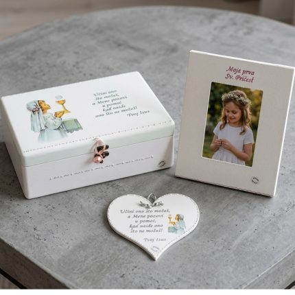 personalizirani set za Prvu pričest kutija uspomena s rukom pisanim tekstom okvir za fotografiju i ukrasno srce poklon za djevojčicu